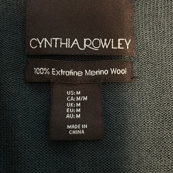 Cynthia Rowley 100% Extrafine Merino Wool Bell Sleeve Dress - Picture 3 of 3